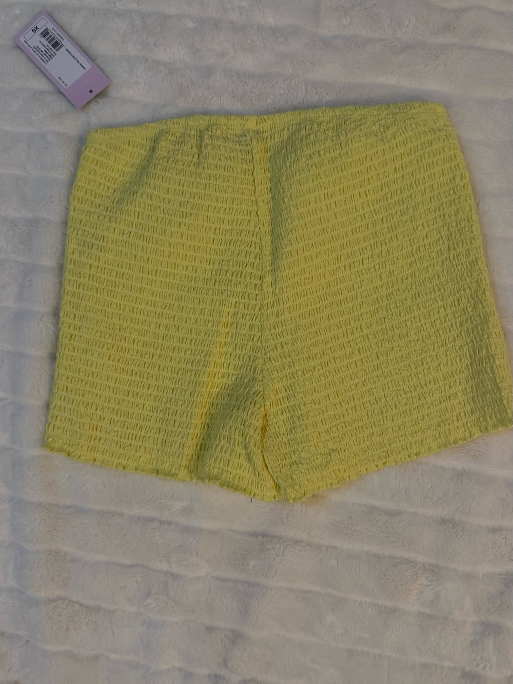 Wild Fable Yellow Smocked Textured Shorts XS NWT - Picture 2 of 7